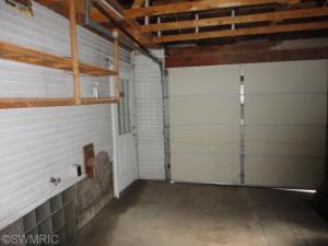 203 E Lytle St, Ionia, MI 48846 photo 19