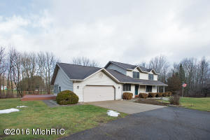 10371 Douglas, Plainwell, MI 49080 photo 41