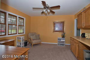 10371 Douglas, Plainwell, MI 49080 photo 26