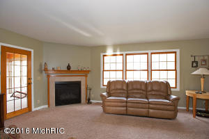 10371 Douglas, Plainwell, MI 49080 photo 12