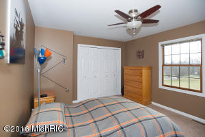 10371 Douglas, Plainwell, MI 49080 photo 24