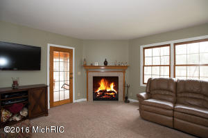 10371 Douglas, Plainwell, MI 49080 photo 7