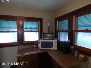 315 Chippewa, Buchanan, MI 49107 photo 3
