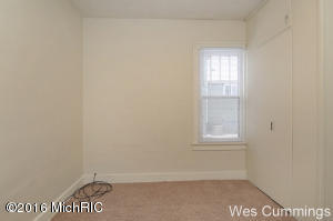 817 S Broas St, Belding, MI 48809 photo 13