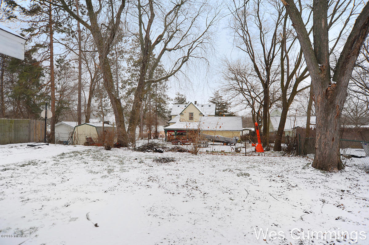 817 S Broas St, Belding, MI 48809 photo 20