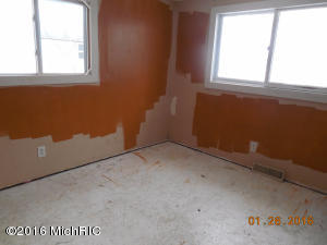 320 Pine Tree Dr, Farwell, MI 48622 photo 15