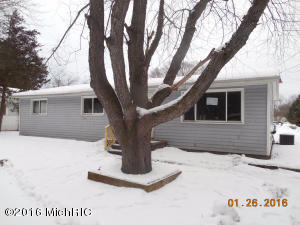 320 Pine Tree Dr, Farwell, MI 48622 photo 9