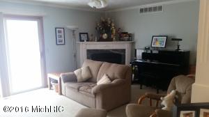 3584 Brook Point Dr, Hamilton, MI 49419 photo 2