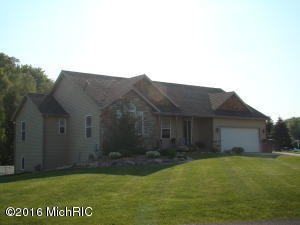 483 S Bridgeview Dr, Plainwell, MI 49080 photo 1