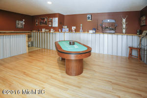 483 S Bridgeview Dr, Plainwell, MI 49080 photo 16