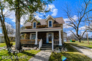 400 S Main, Crystal, MI 48818 photo 1