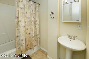 622 Walnut St, Three Rivers, MI 49093 photo 13