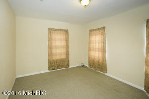 622 Walnut St, Three Rivers, MI 49093 photo 12