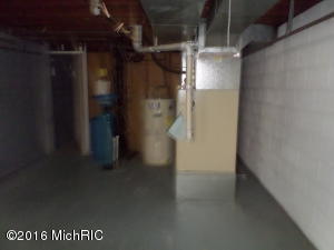 102 Chippewa St, Buchanan, MI 49107 photo 13