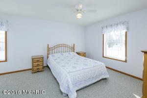 7577 E U Ave, Vicksburg, MI 49097 photo 10