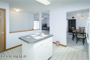 7577 E U Ave, Vicksburg, MI 49097 photo 9