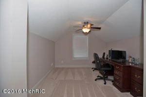 7025 Marsh Ridge Trl, Augusta, MI 49012 photo 32