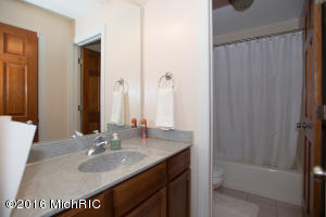 7025 Marsh Ridge Trl, Augusta, MI 49012 photo 25