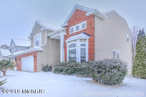 5455 Maple Hill Ave SE, Ada, MI 49301 photo 2