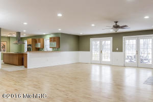 470 N Whites Bridge Rd, Belding, MI 48809 photo 2