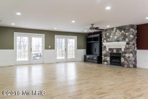 470 N Whites Bridge Rd, Belding, MI 48809 photo 5