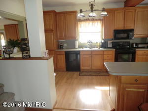 316 E Garfield Rd, Coldwater, MI 49036 photo 6