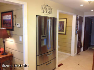 48888 W Main St, Lawrence, MI 49064 photo 6