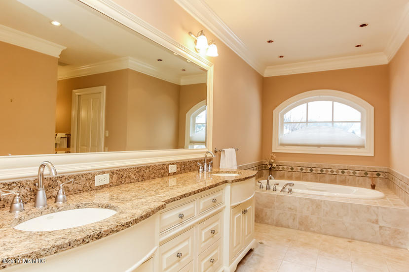 5330 River Basin Ct NE, Ada, MI 49301 photo 21