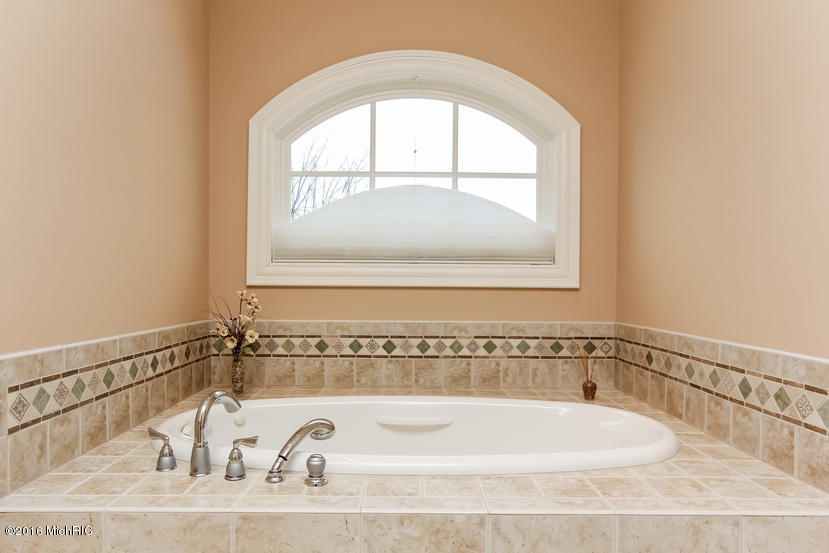5330 River Basin Ct NE, Ada, MI 49301 photo 19