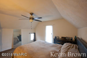 401 S Front St, Belding, MI 48809 photo 21