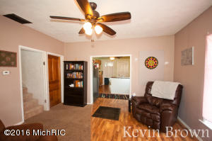 401 S Front St, Belding, MI 48809 photo 8