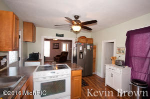 401 S Front St, Belding, MI 48809 photo 14