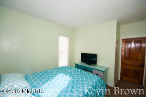 401 S Front St, Belding, MI 48809 photo 22