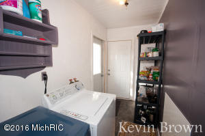 401 S Front St, Belding, MI 48809 photo 18
