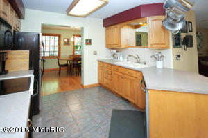 13242 E G Ave, Augusta, MI 49012 photo 4