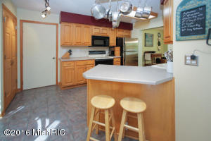 13242 E G Ave, Augusta, MI 49012 photo 5