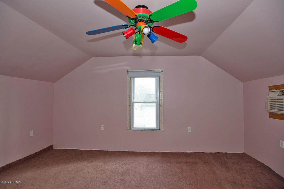 131 W Second Ave, Plainwell, MI 49080 photo 13