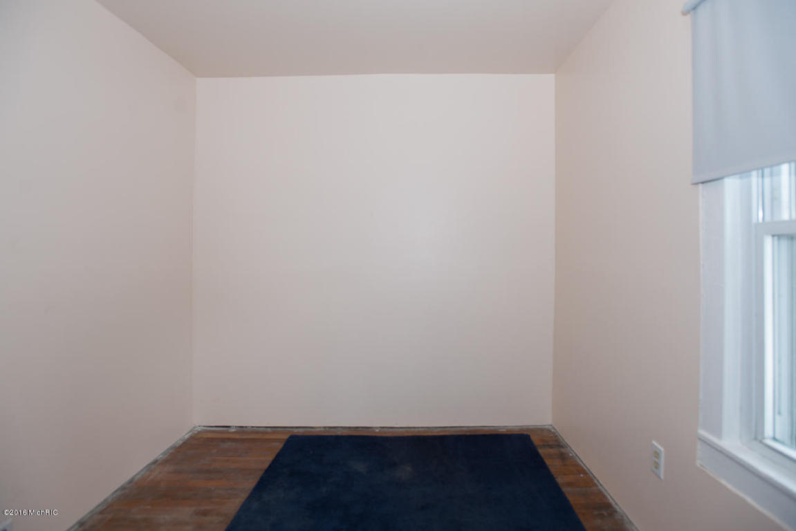 131 W Second Ave, Plainwell, MI 49080 photo 9