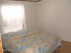 1375 N Baldwin, White Cloud, MI 49349 photo 6