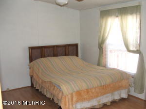 1375 N Baldwin, White Cloud, MI 49349 photo 7