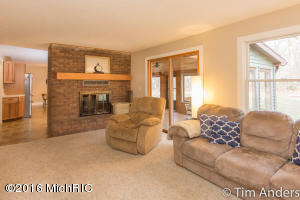 730 Hillside Ct, Lowell, MI 49331 photo 15