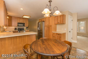 730 Hillside Ct, Lowell, MI 49331 photo 11