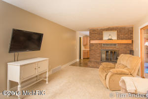 730 Hillside Ct, Lowell, MI 49331 photo 17