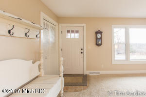 730 Hillside Ct, Lowell, MI 49331 photo 4