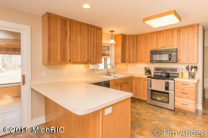 730 Hillside Ct, Lowell, MI 49331 photo 12