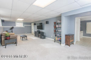 730 Hillside Ct, Lowell, MI 49331 photo 35