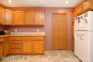 1420 Derby SW, Stanton, MI 48888 photo 10