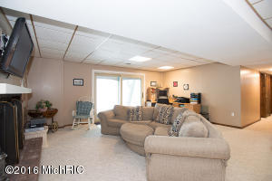 11792 Breezy Pt, Plainwell, MI 49080 photo 16