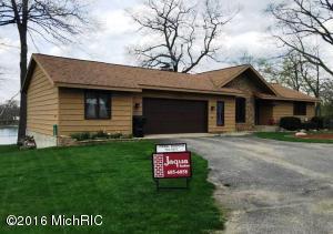 11792 Breezy Pt, Plainwell, MI 49080 photo 1