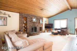 11792 Breezy Pt, Plainwell, MI 49080 photo 4